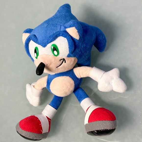 Rare Sonic the Hedgehog Plush Toy – SEGA Collectible - Picture 3 of 5